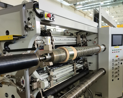 Máquina de retorcer cortes blancos con velocidad de trabajo máxima de 80 mm por minuto