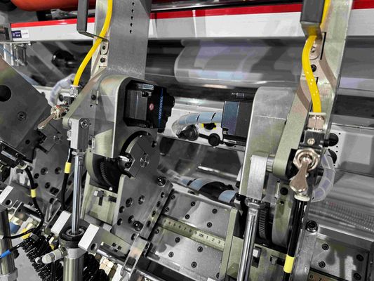 Máquina de soldadura portátil con línea de corte a medida, máx. 300 m/min