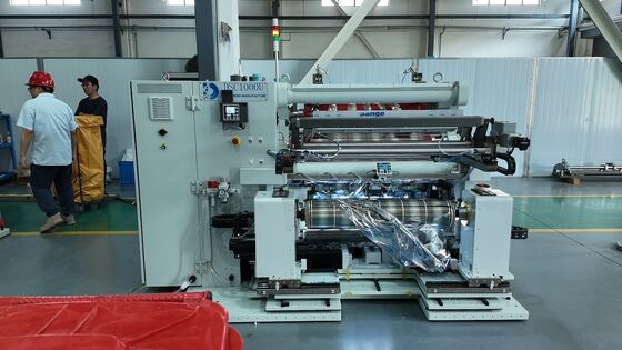 Máquina de recorrido de corte que ofrece corrección de desenrollamiento de transmisión de aplanamiento y flujo de proceso de corte de hoja circular